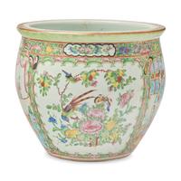 A Chinese Export Porcelain Rose Medallion Jardiniere