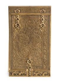 Tiffany Studios, a Venetian pattern bronze dore notepad holder (1691)