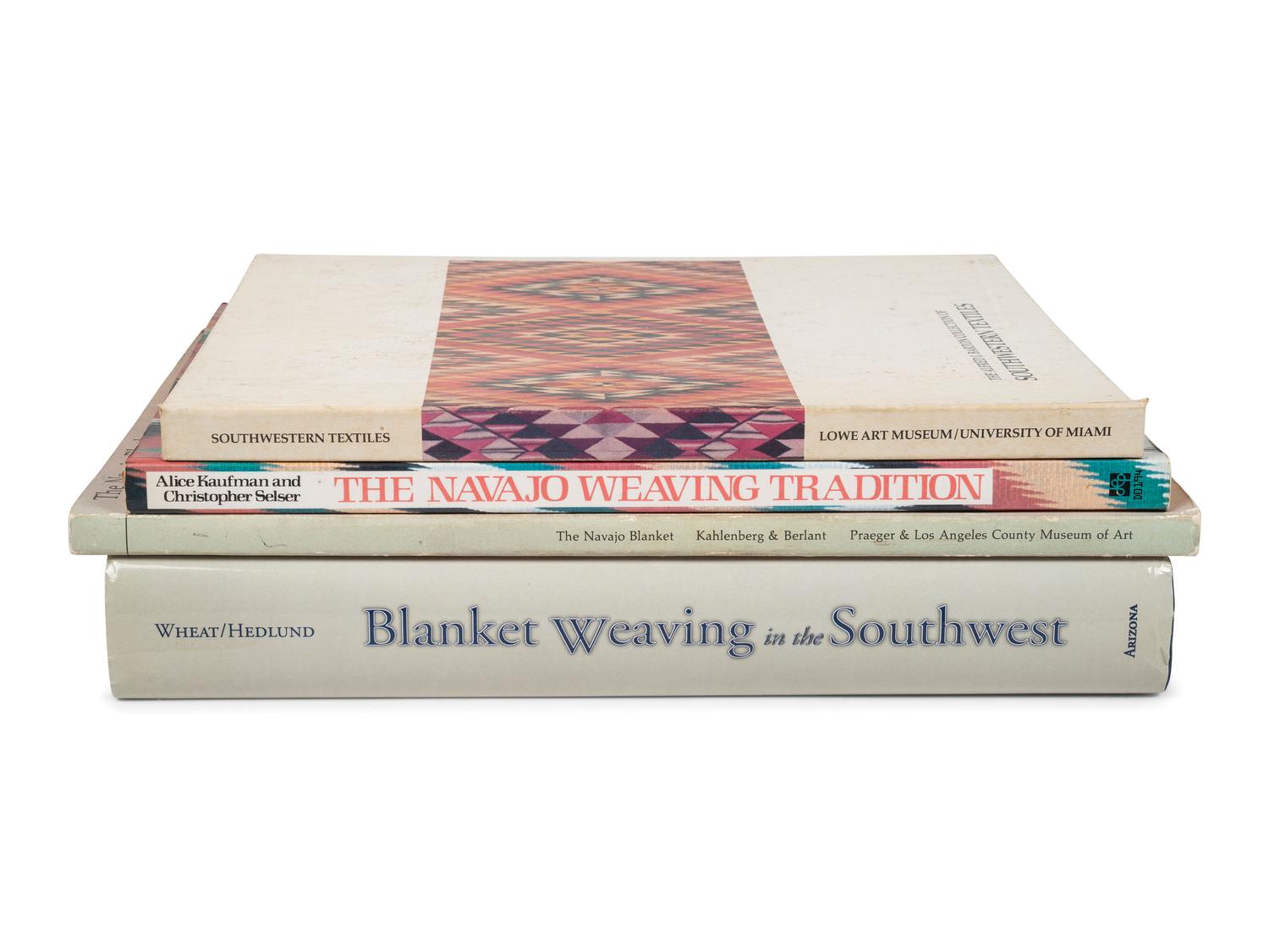[SOUTHWEST] Books about Navajo Weavings