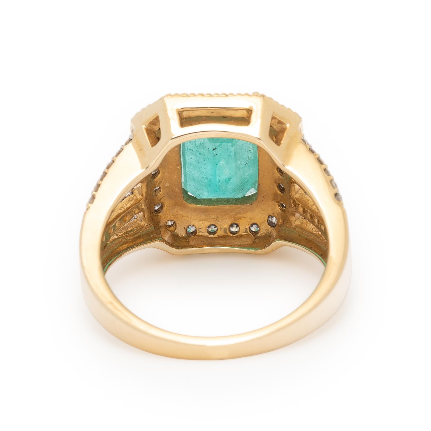 Emerald, Diamond, and Yellow Gold Ring