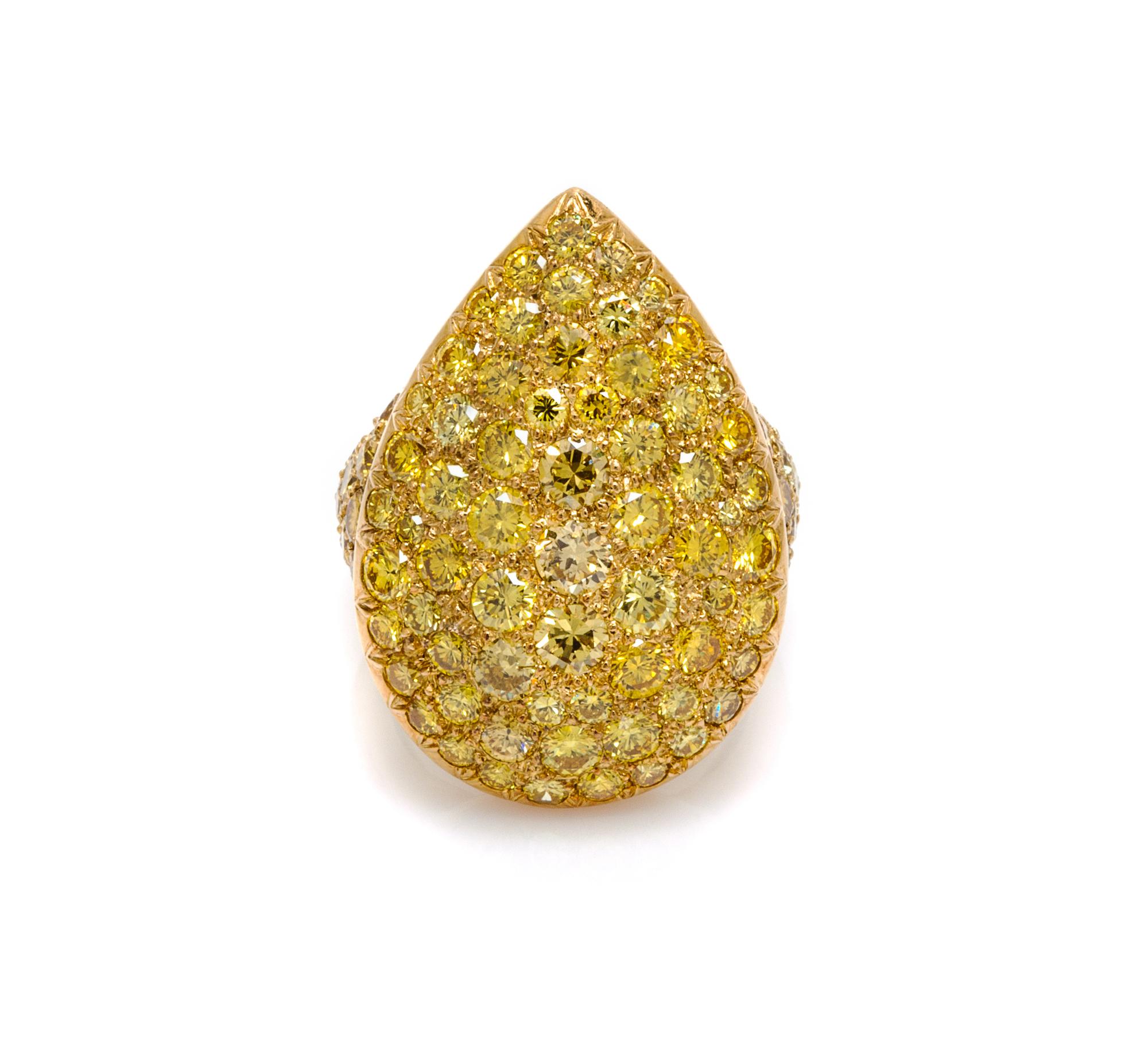 An 18 Karat Yellow Gold and Colored Diamond Ring, 8.80 dwts.