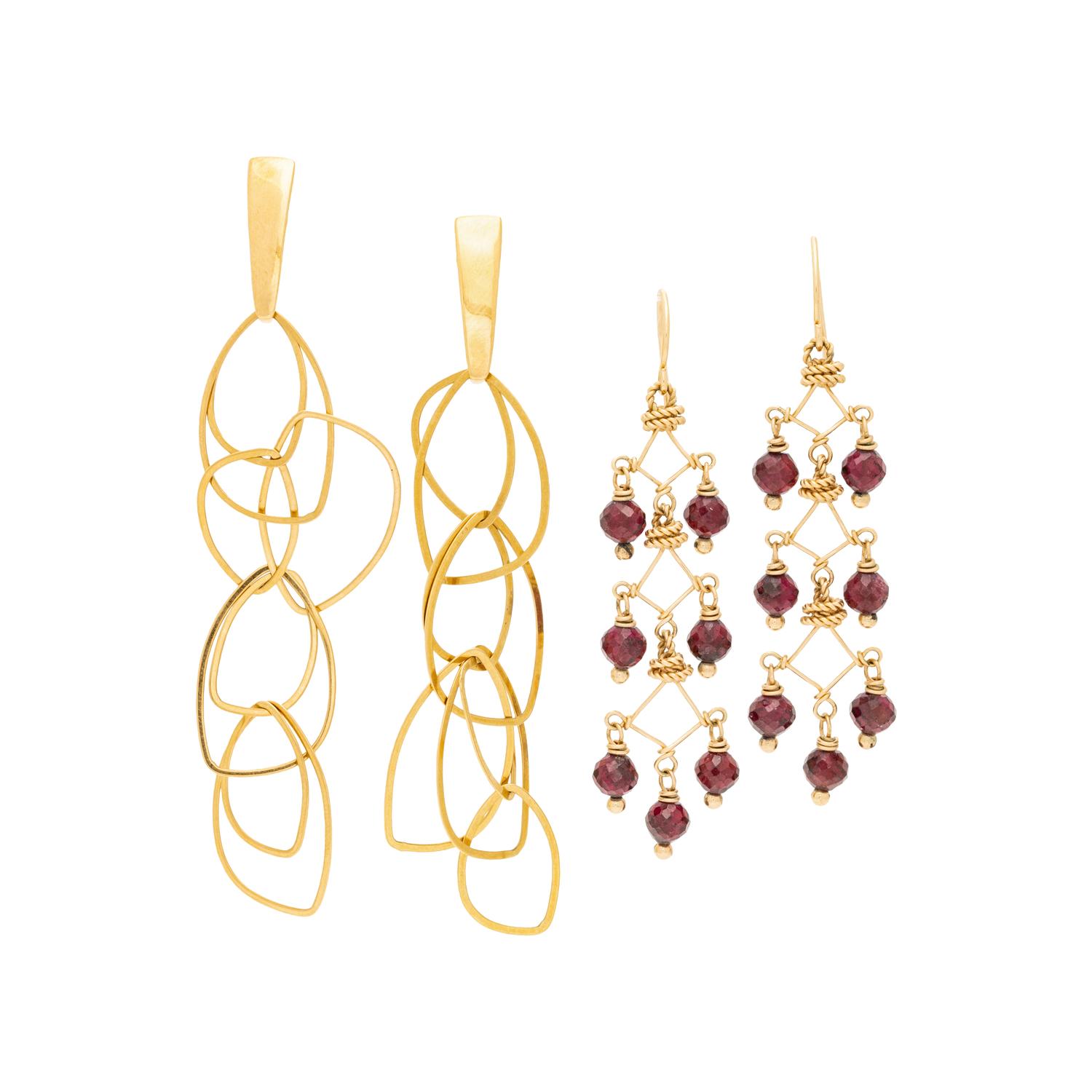 COLLECTION OF YELLOW GOLD EARRINGS