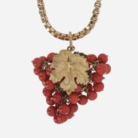An 18K Yellow Gold and Coral Pendant Necklace