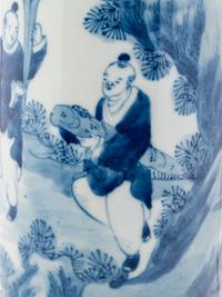 A Chinese Blue and White Porcelain Rouleau Vase
