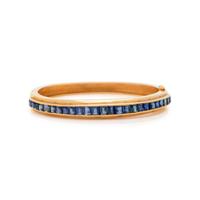 YELLOW GOLD AND SAPPHIRE BANGLE BRACELET