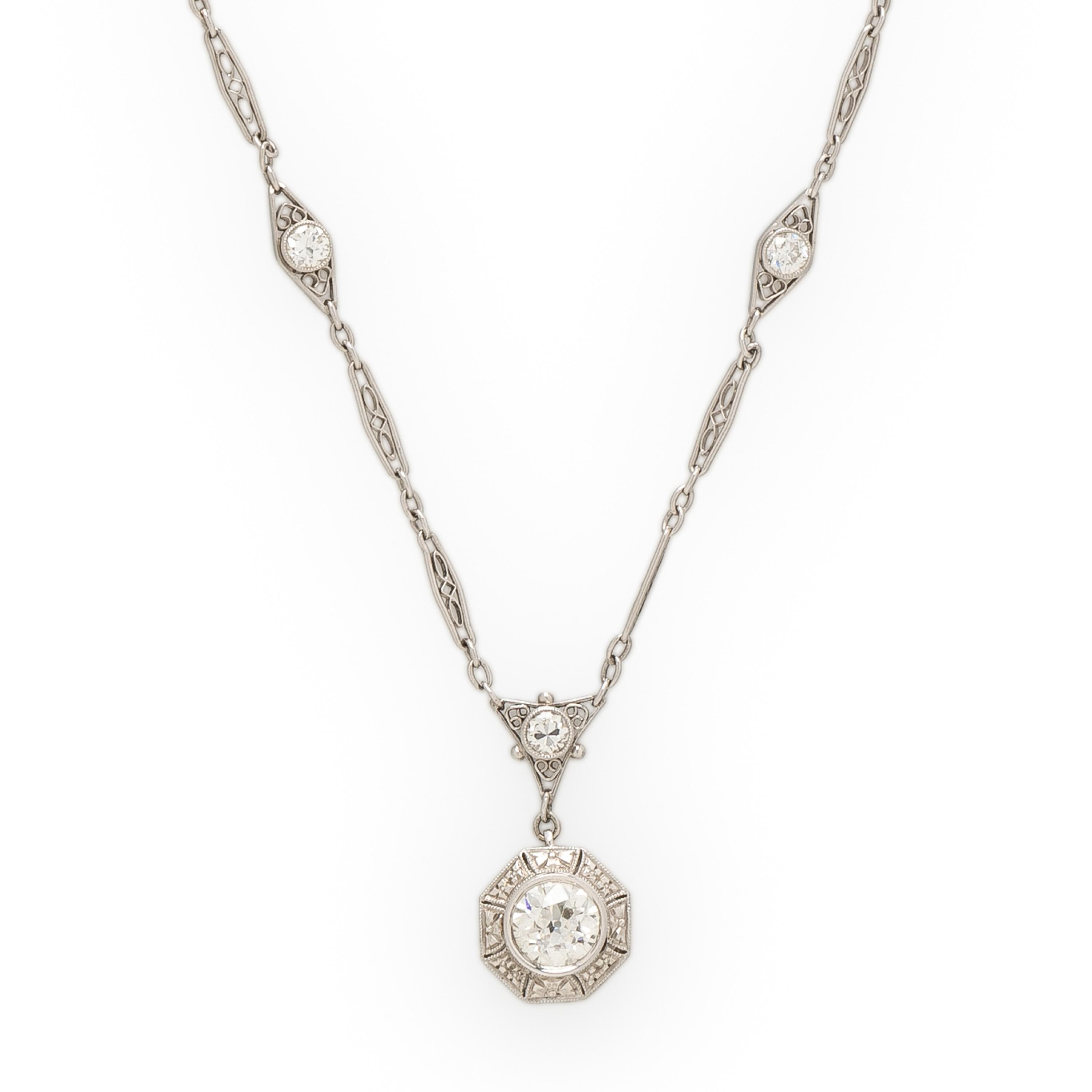 DIAMOND AND PLATINUM NECKLACE