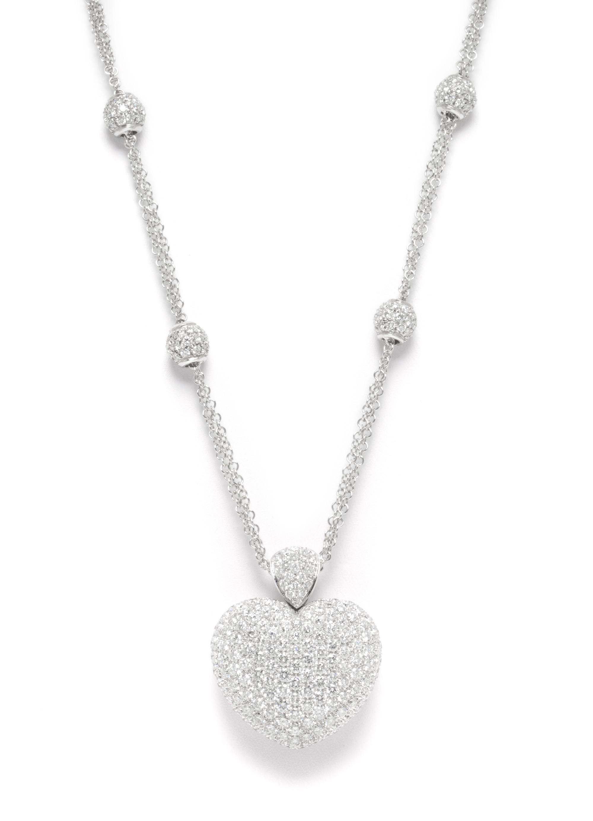 An 18 Karat White Gold and Diamond Heart Necklace, 19.70 dwts.