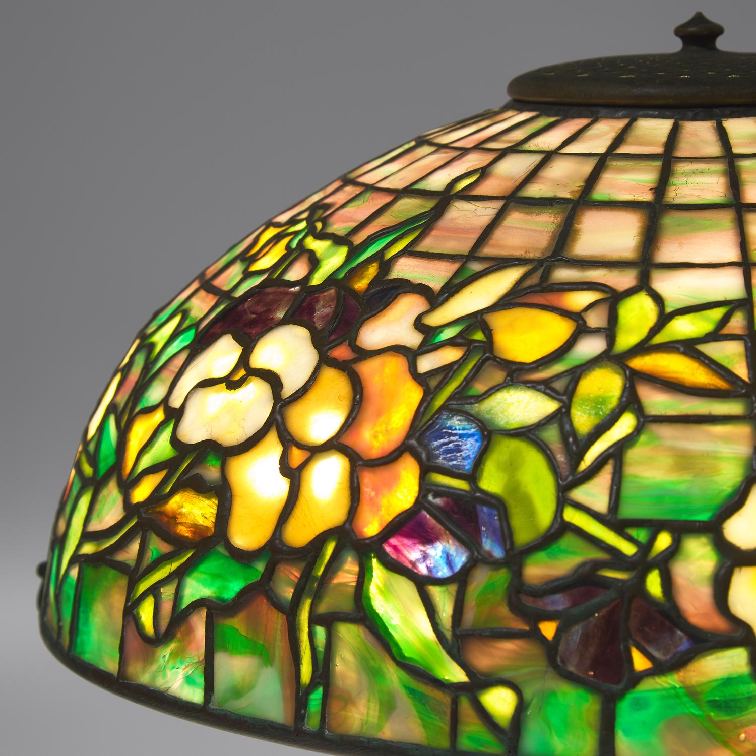 Bronze table lamp with Pansy shade