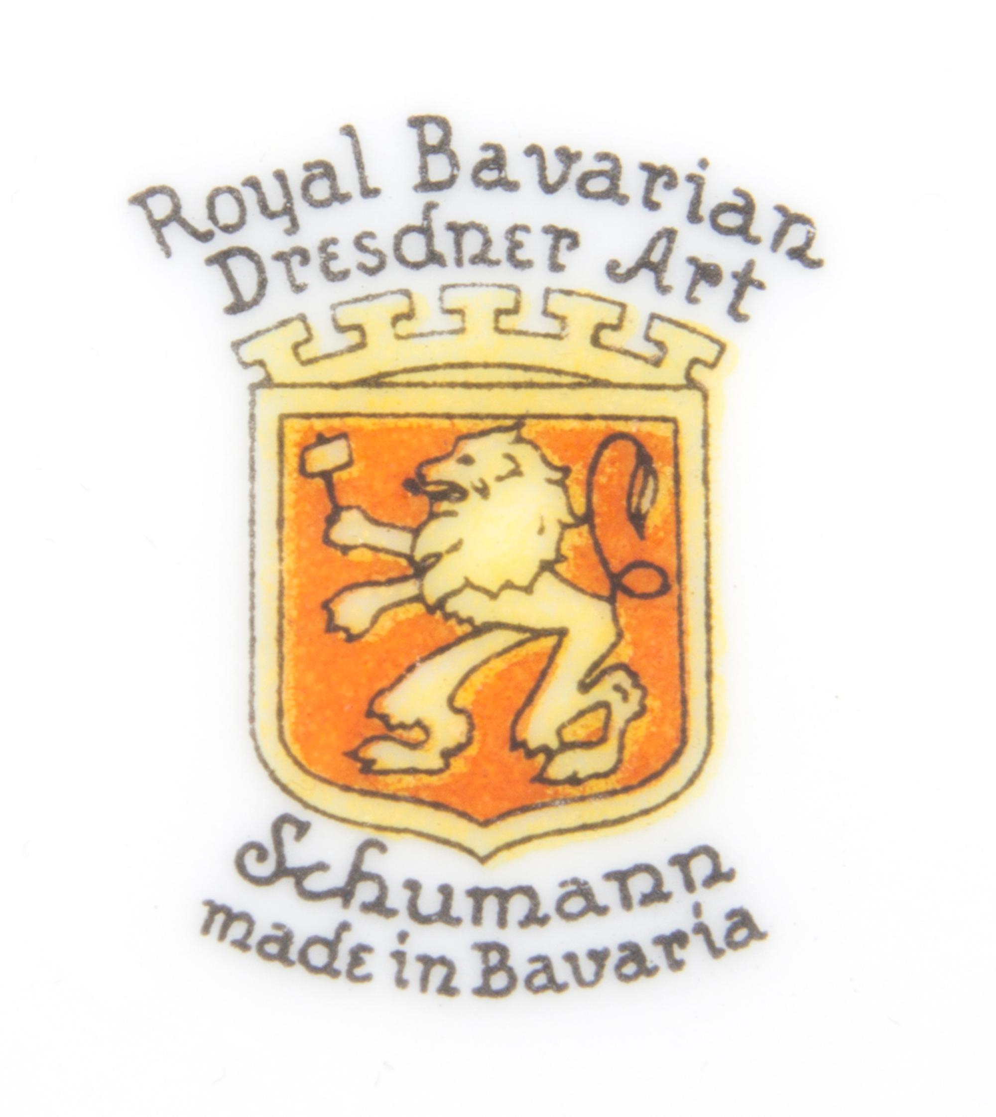 A Bavarian Porcelain Partial Dinner Service for Twelve, Schumann, Diameter of dinner plate 11 inches.