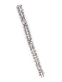ART DECO, PLATINUM AND DIAMOND BRACELET