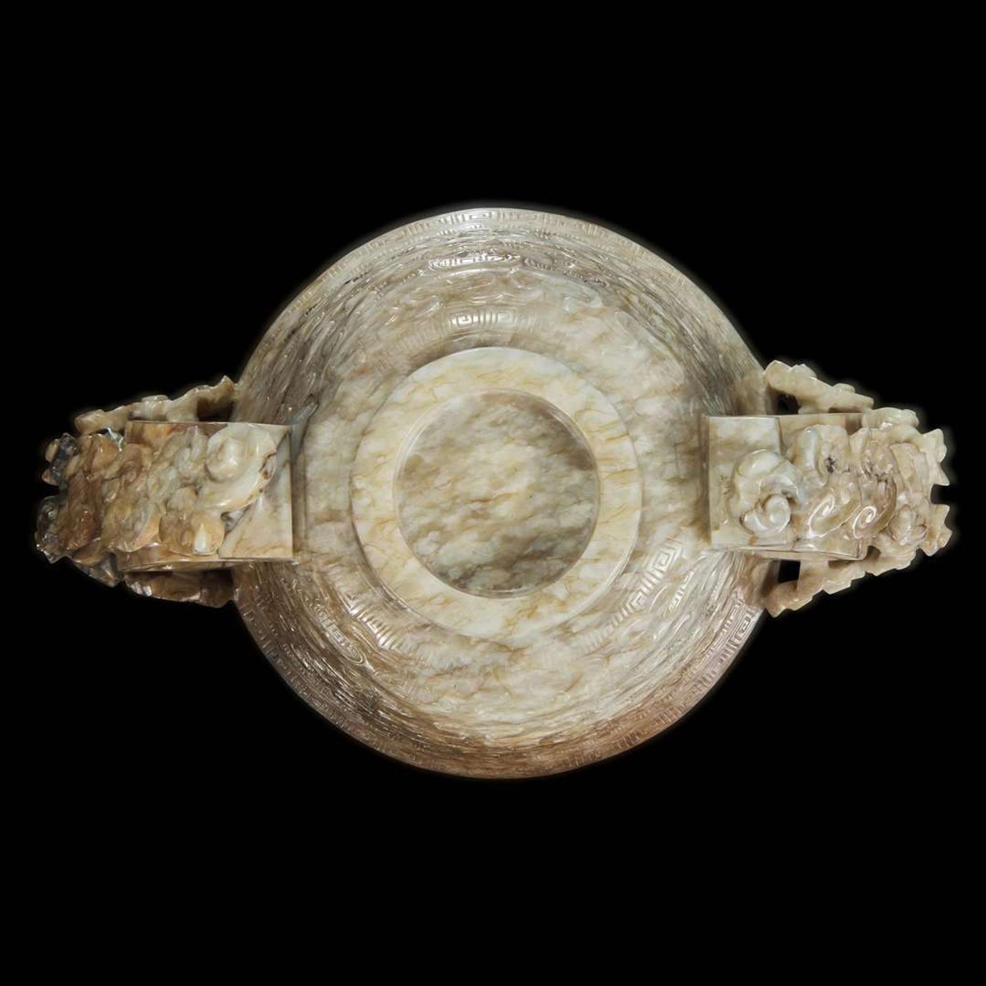 A Chinese ‘’chicken-bone’’ jade carved libation cup 鸡骨白瓒杯 Ming/Qing dynasty ???