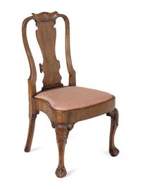 Four Queen Anne Shell Carved Mahogany Chairs