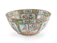 A Large Chinese Famile Rose Porcelain Bowl — 19TH CENTURY