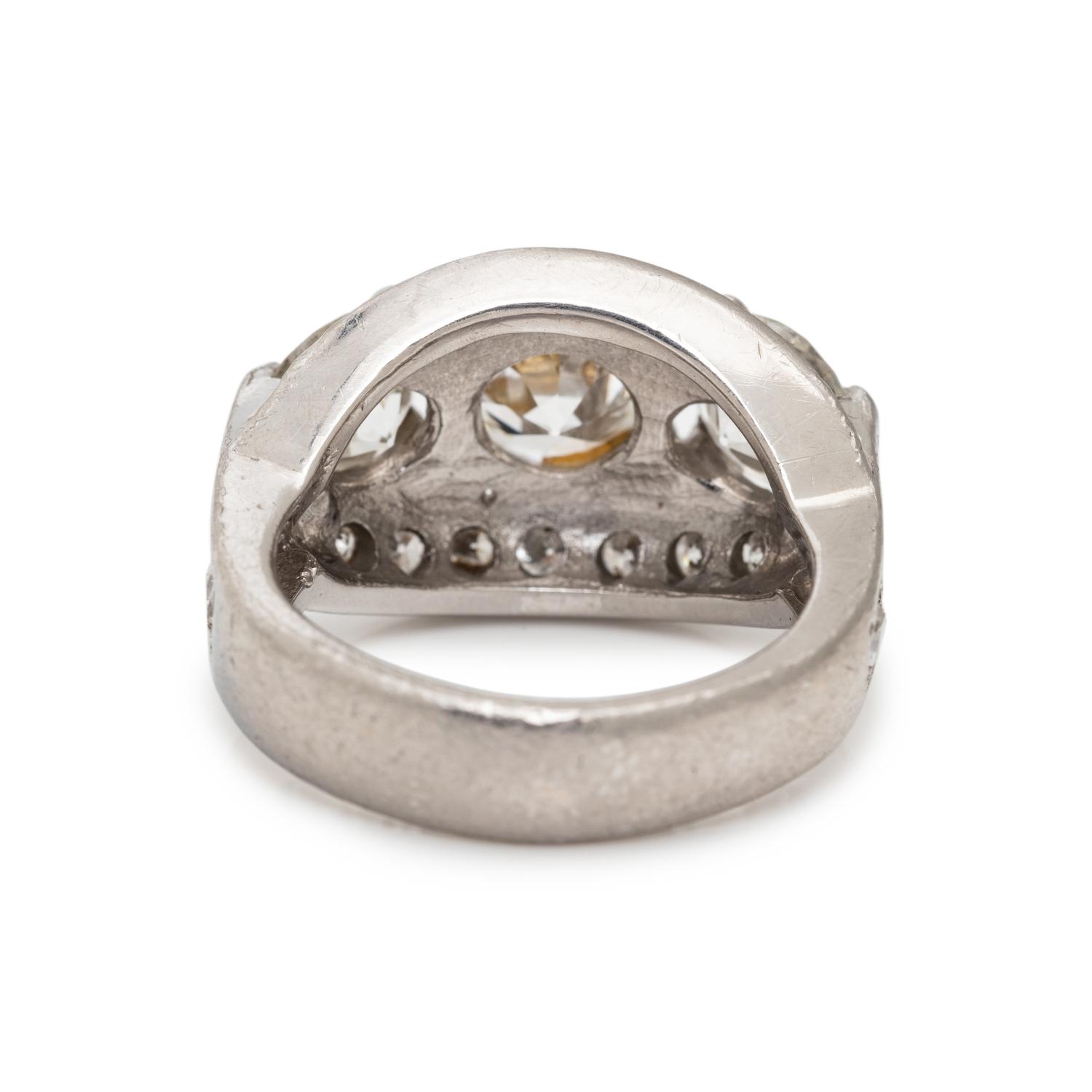 DIAMOND RING