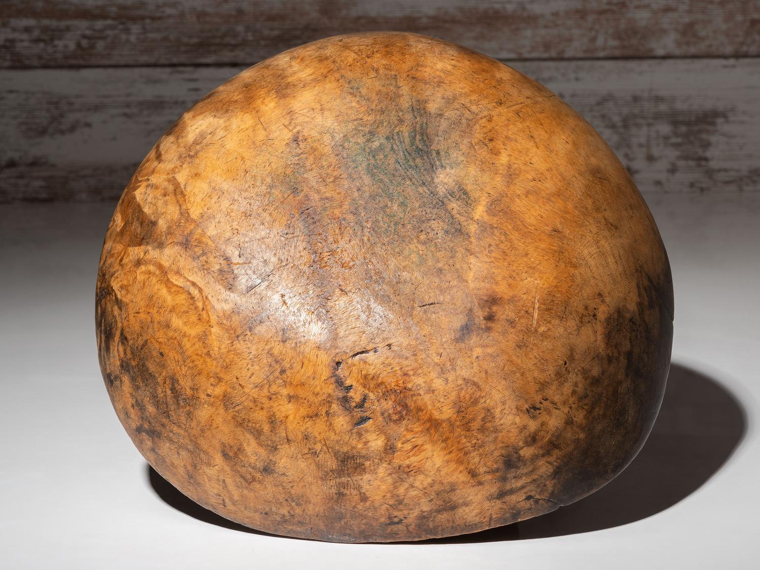 Eastern Sioux Figural Burl Bowl, Bear