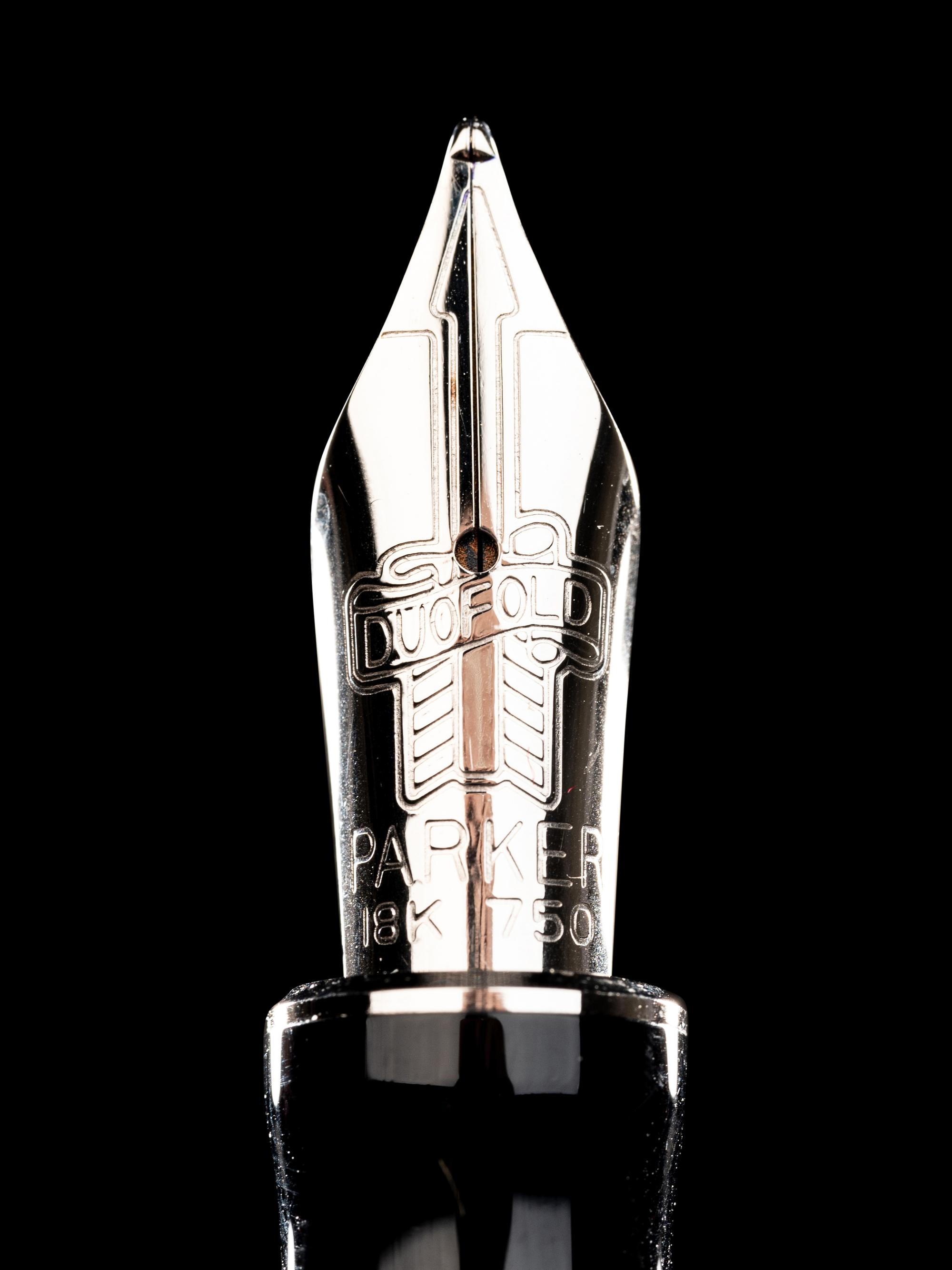 Parker: Duofold- Mosaic Red Fountain Pen