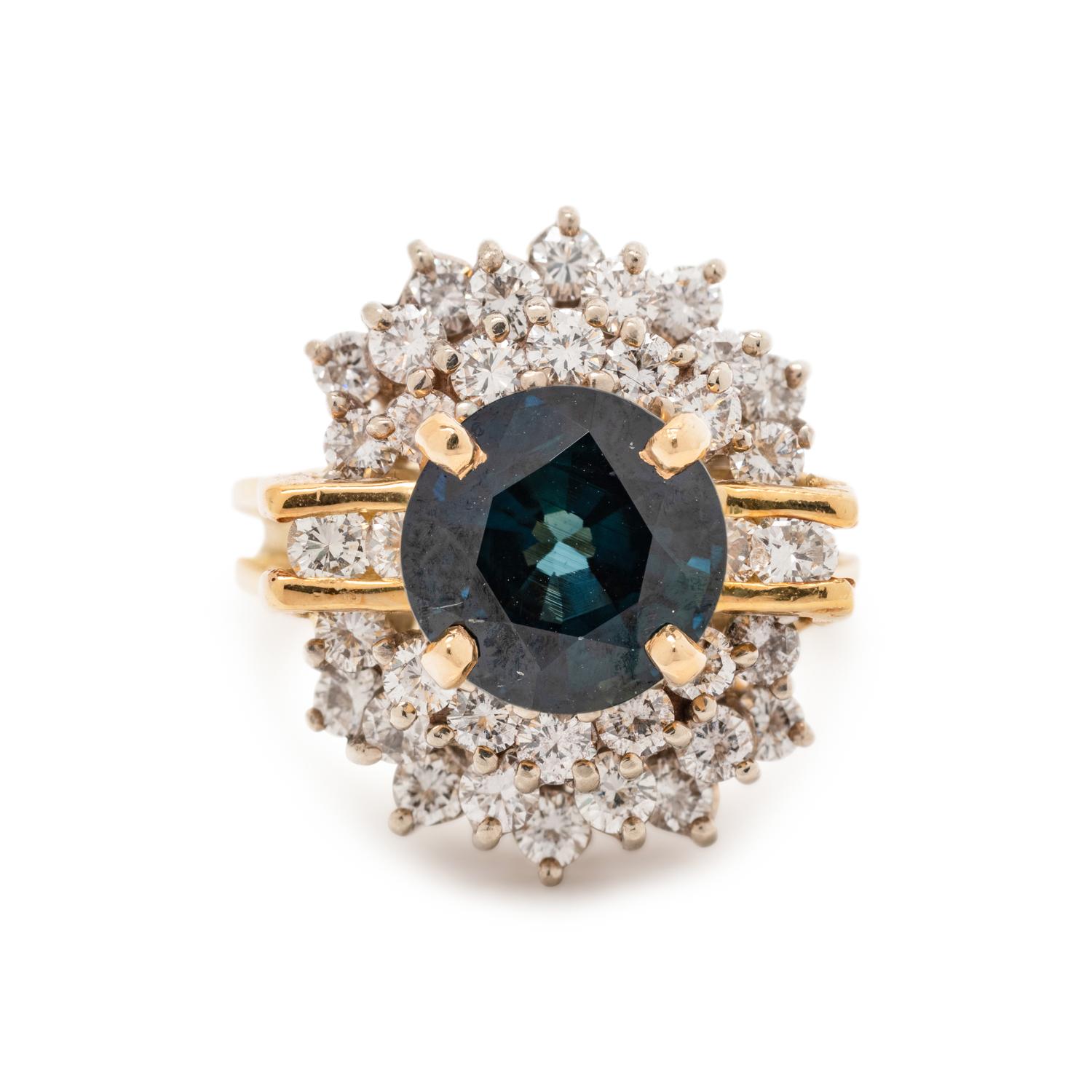SAPPHIRE AND DIAMOND RING