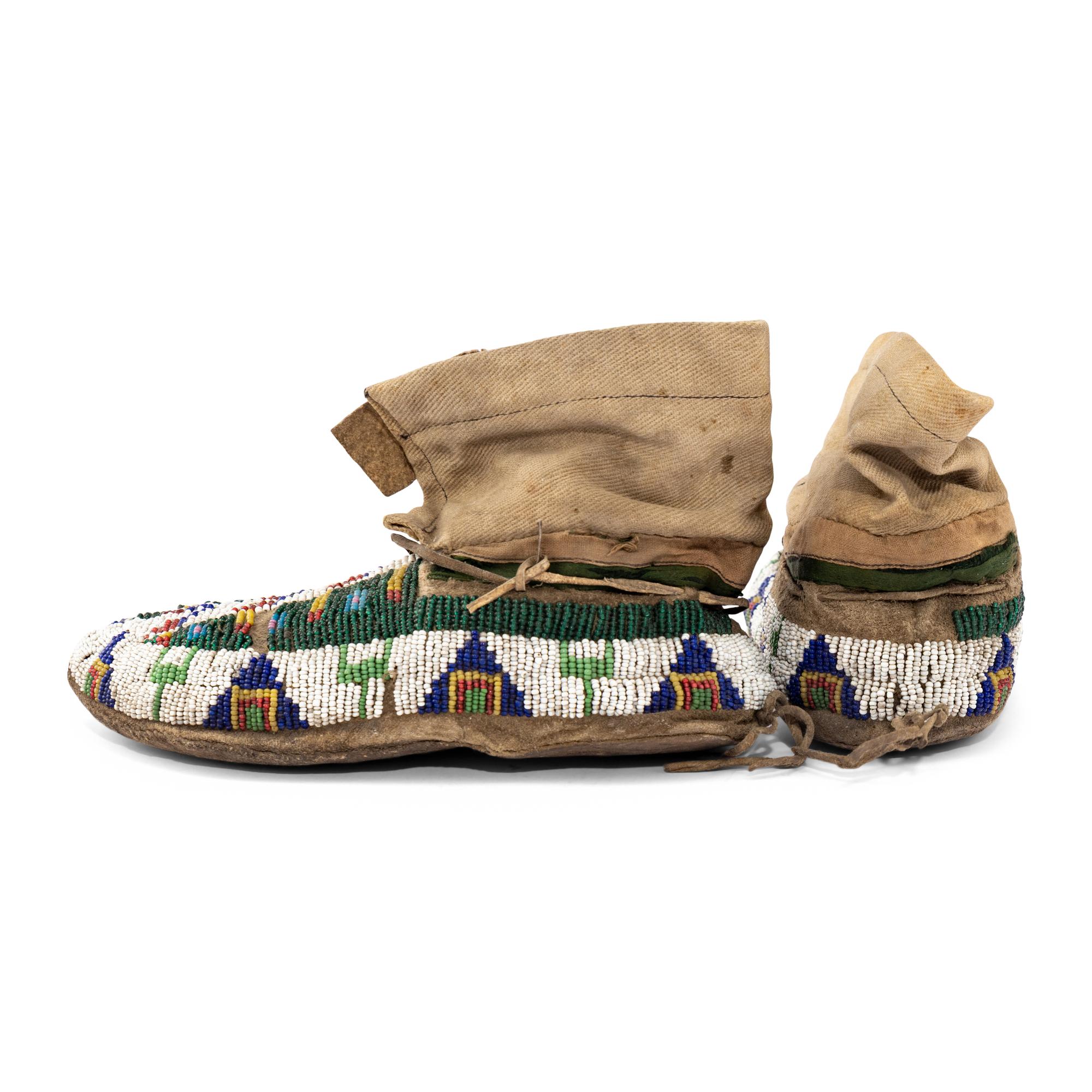 Sioux Child's Beaded Hide Moccasins
