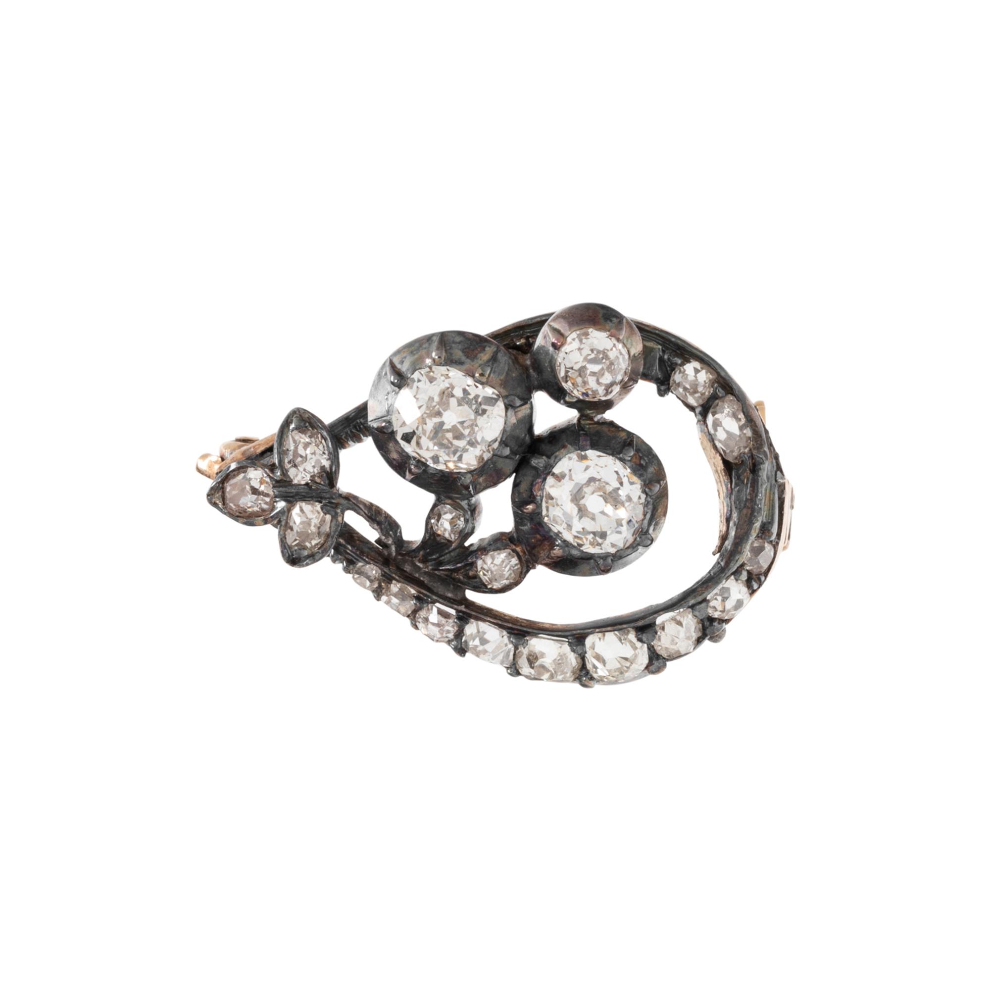 ANTIQUE, DIAMOND BROOCH