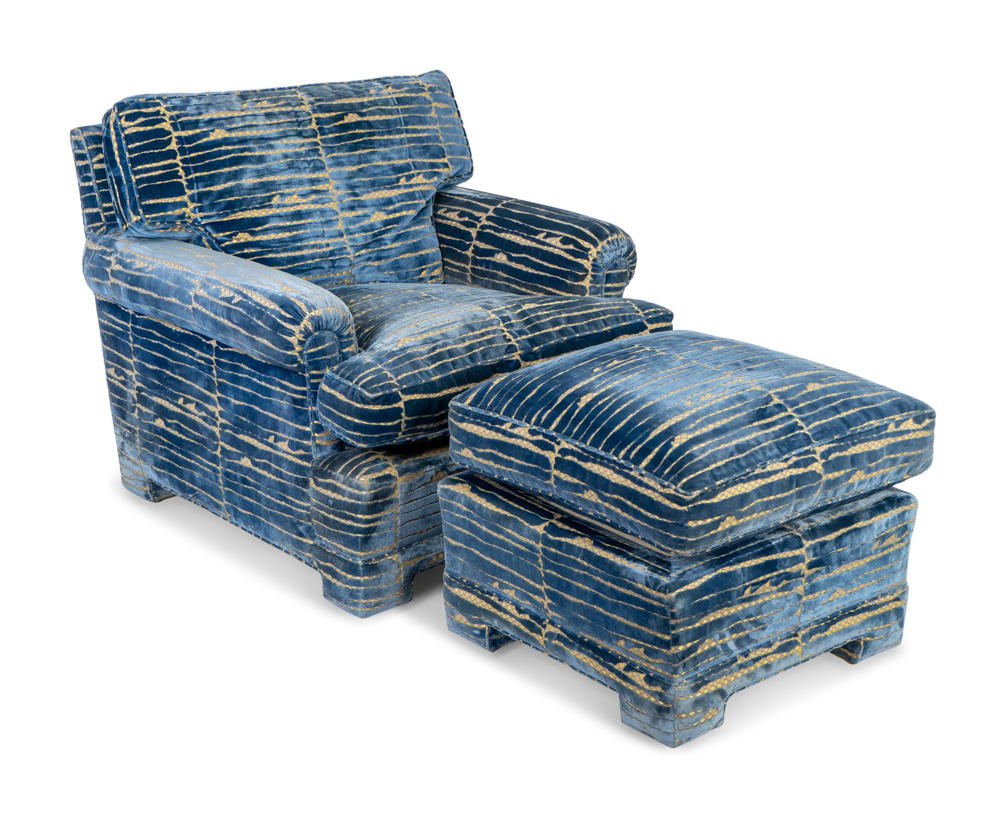 A Pair of Lounge Chairs and Ottomans — 20TH CENTURY