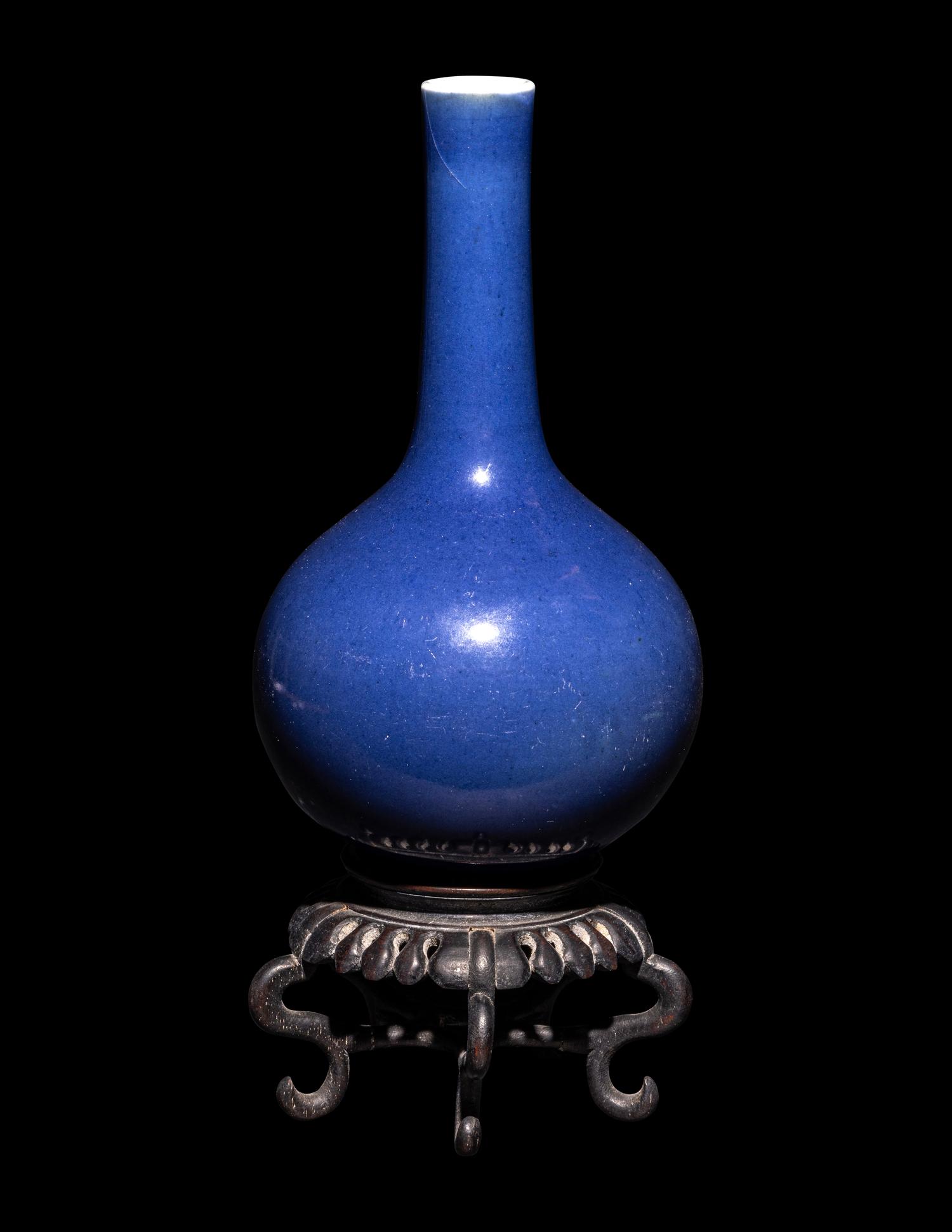 Two Chinese Blue Glazed Porcelain Vases, 19th-20th Century 晚清-民國 霽藍釉瓶兩隻