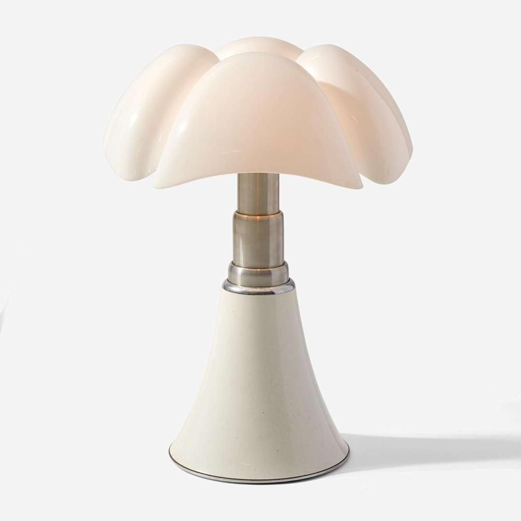 Gae Aulenti (Italian, 1927-2012) "Pipistrello" Lamp, Model No. 620, Martinelli Luce, Italy, designed 1965, the present lot circa 1970s