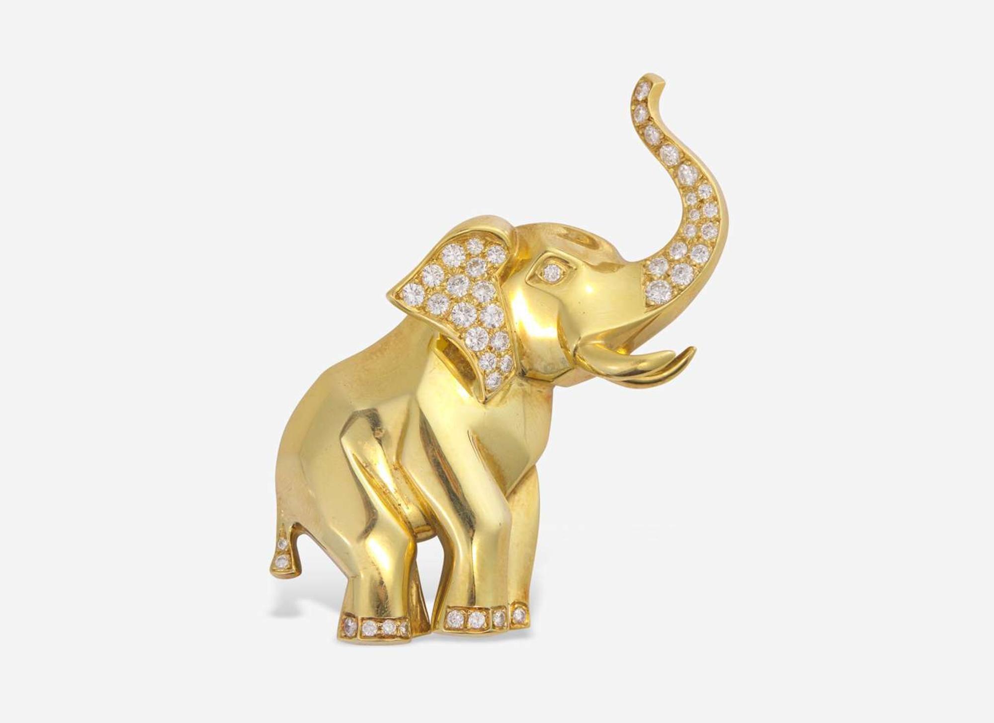 An 18K Yellow Gold and Diamond Elephant Brooch