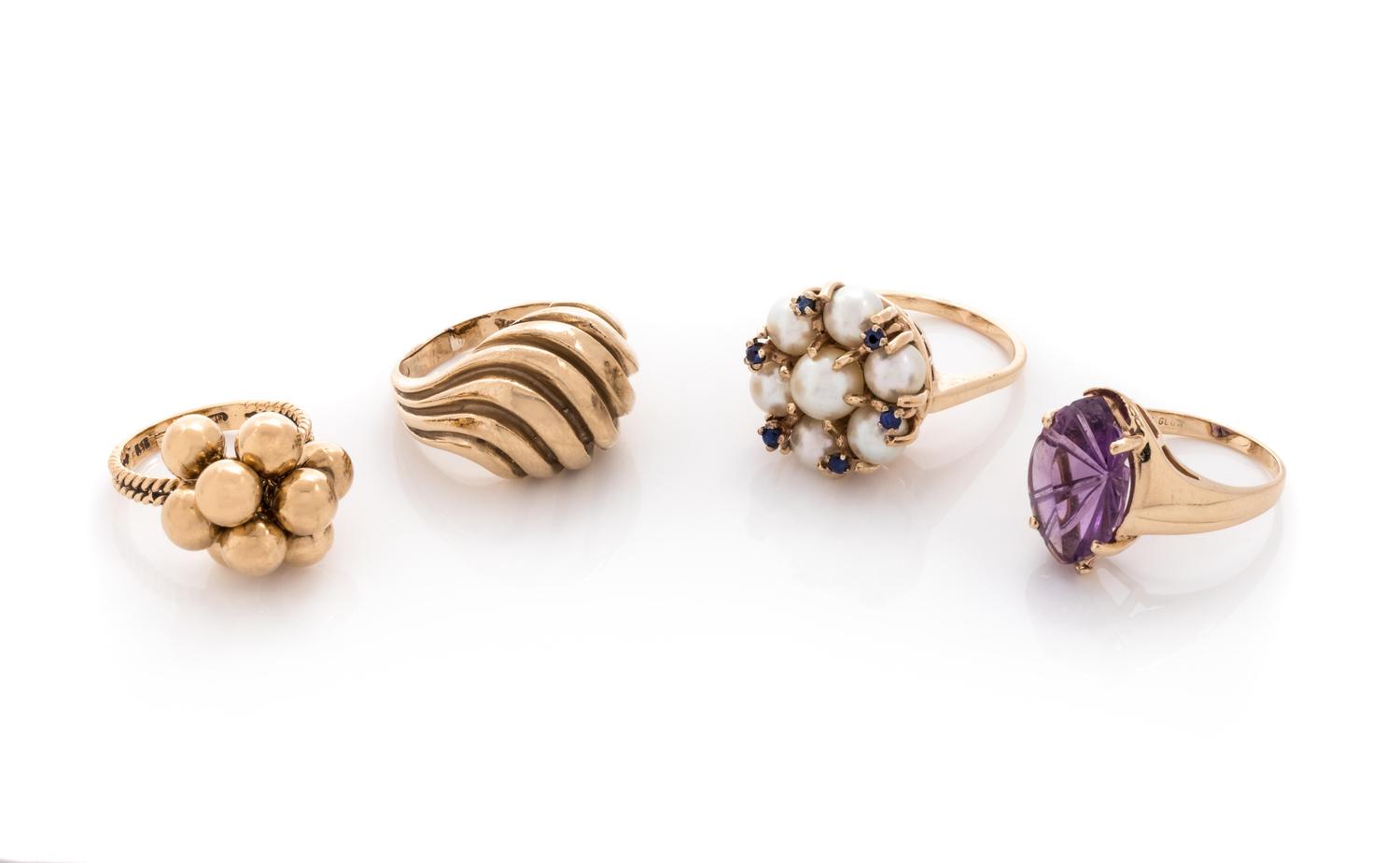 COLLECTION OF YELLOW GOLD RINGS