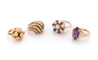COLLECTION OF YELLOW GOLD RINGS