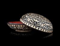 A Mother-of-Pearl Inlaid Black Lacquered Covered Box