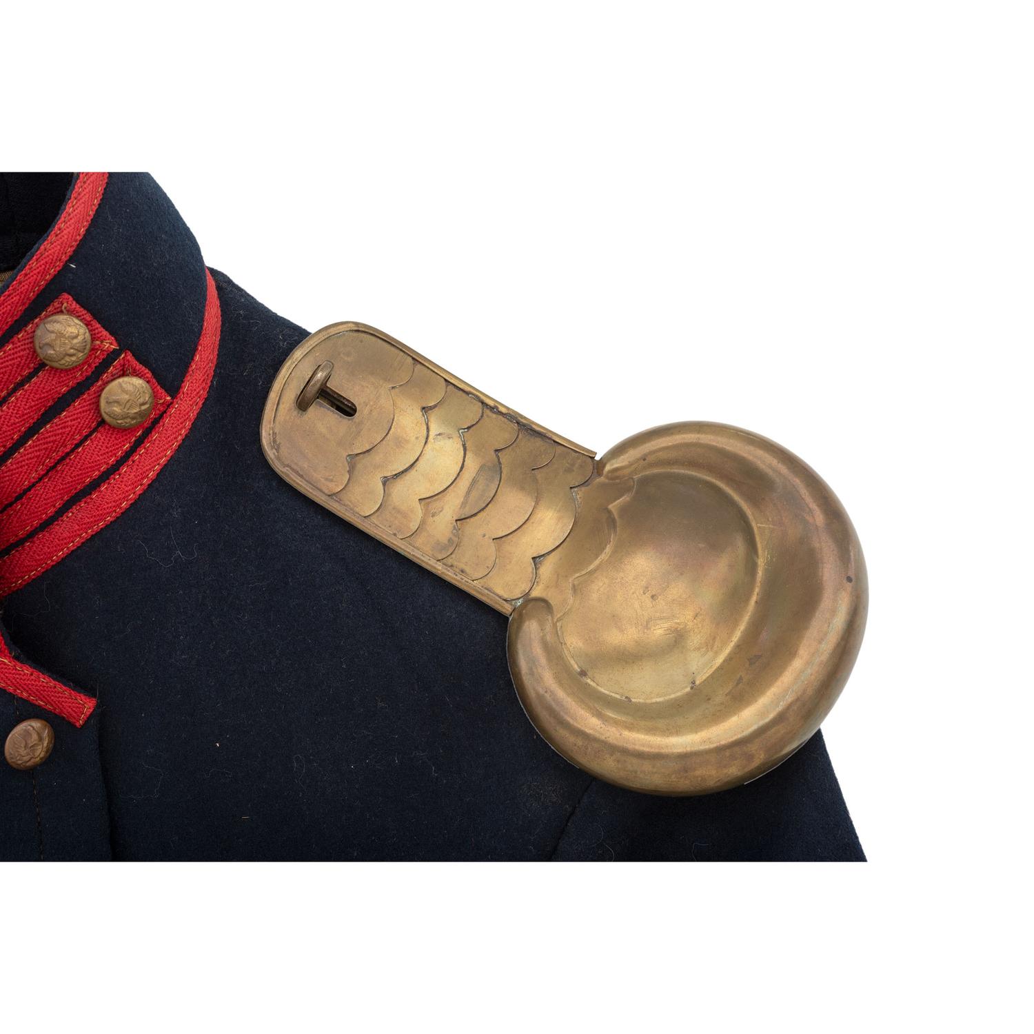 US Pattern 1858 Mounted Artillery Jacket with Sergeant's Chevrons and Brass Epaulets.