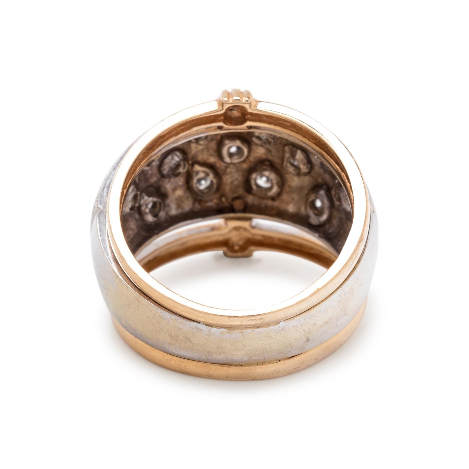 BICOLOR GOLD AND DIAMOND RING