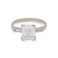 DIAMOND RING