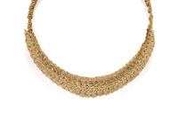 GOLD AND DIAMOND NECKLACE
