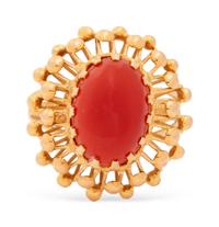 A Yellow Gold and Carnelian Ring,