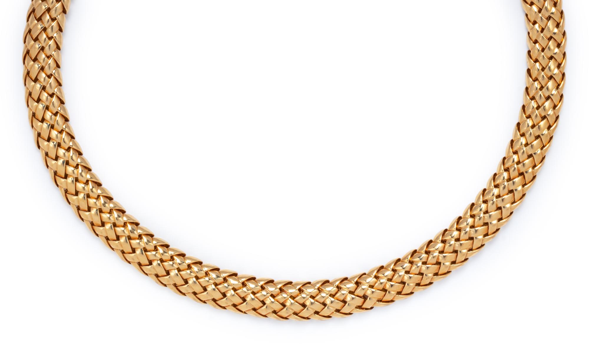 YELLOW GOLD NECKLACE