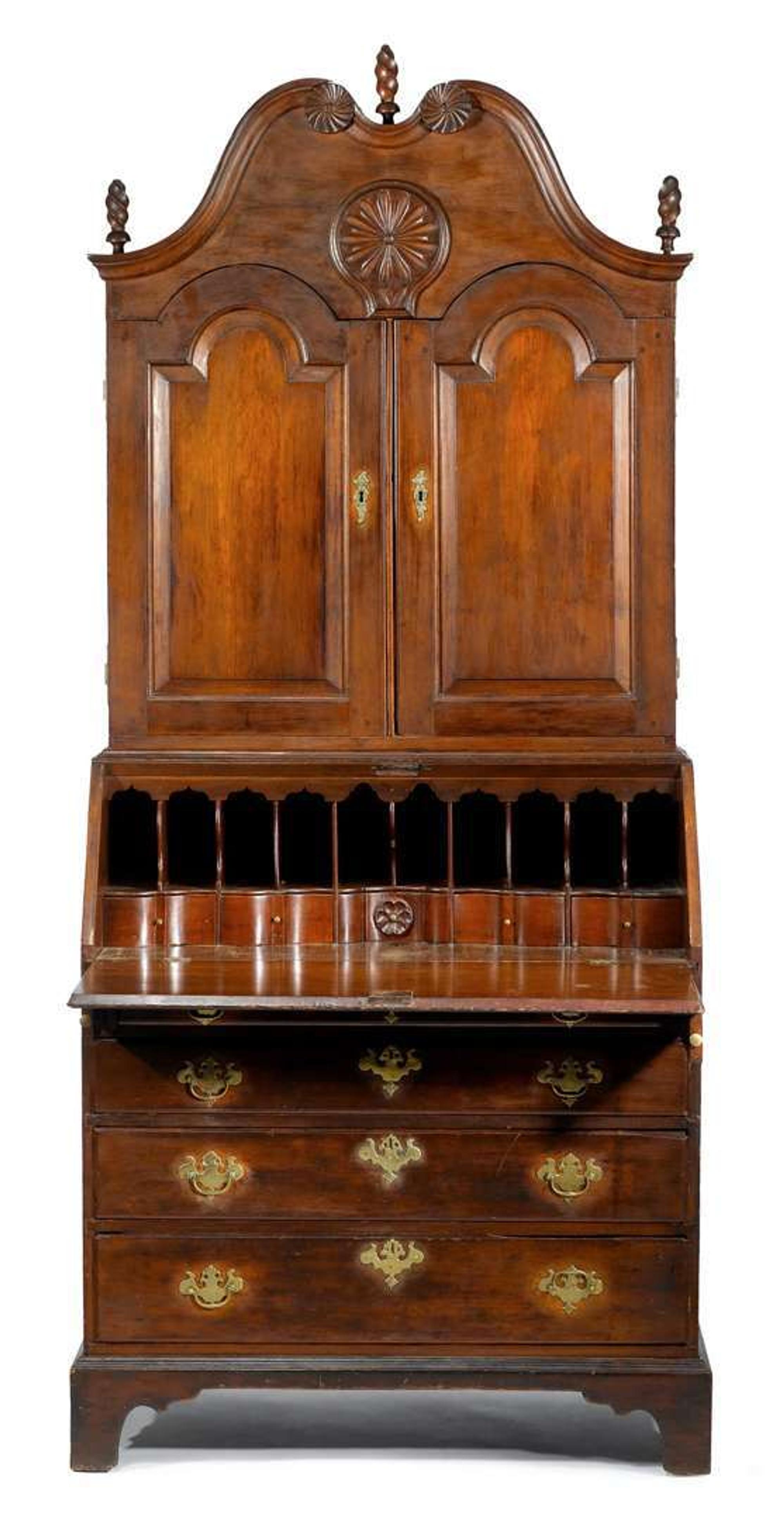 Chippendale cherrywood desk and bookcase new england, 18th century