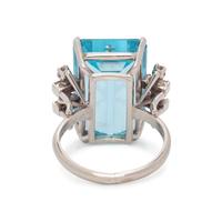 AQUAMARINE AND DIAMOND RING