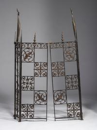Gate
