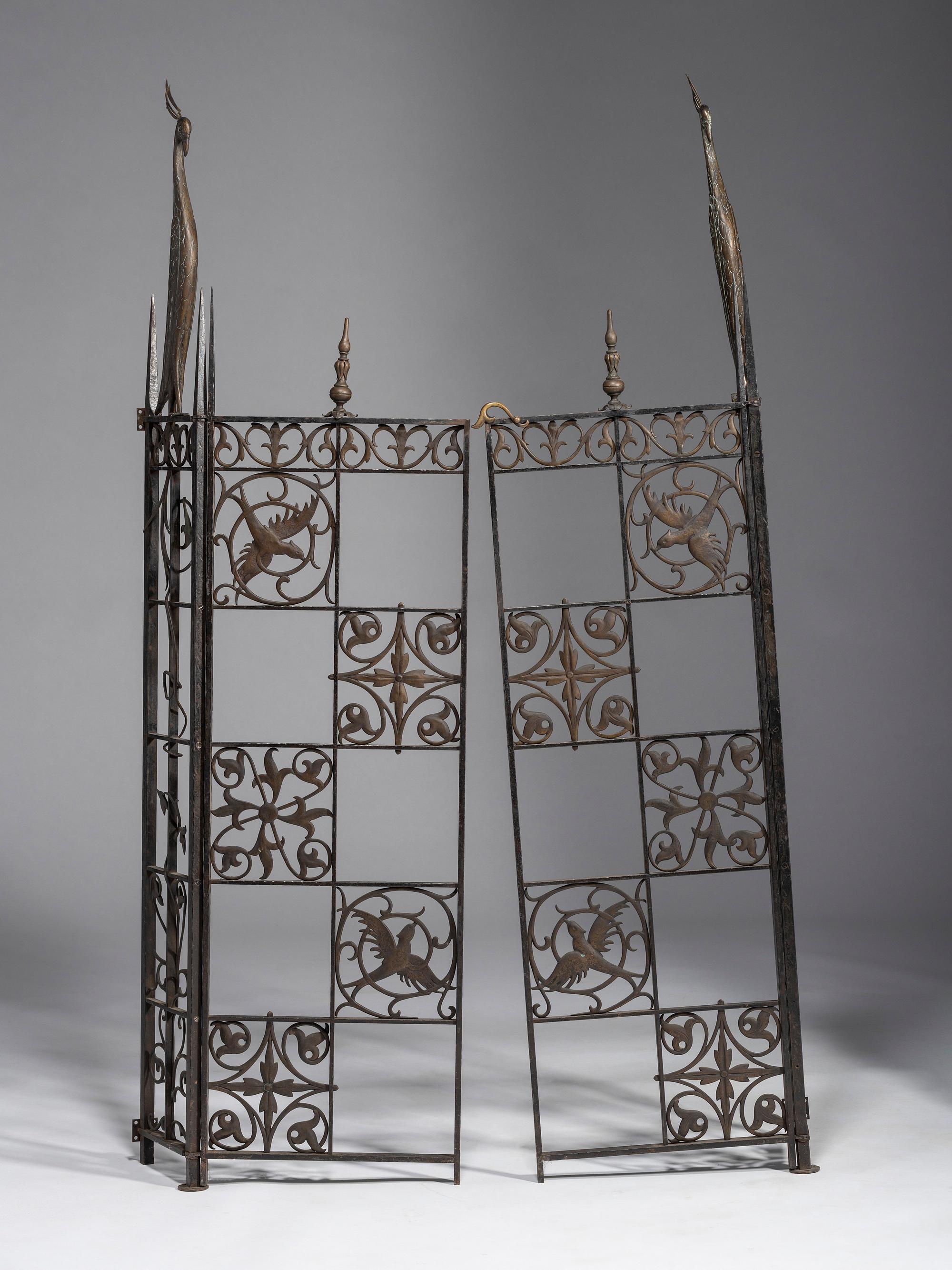 Gate