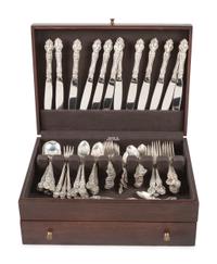 An R. Wallace & Sons Mfg. Co. 'Violet' Silver Flatware Service