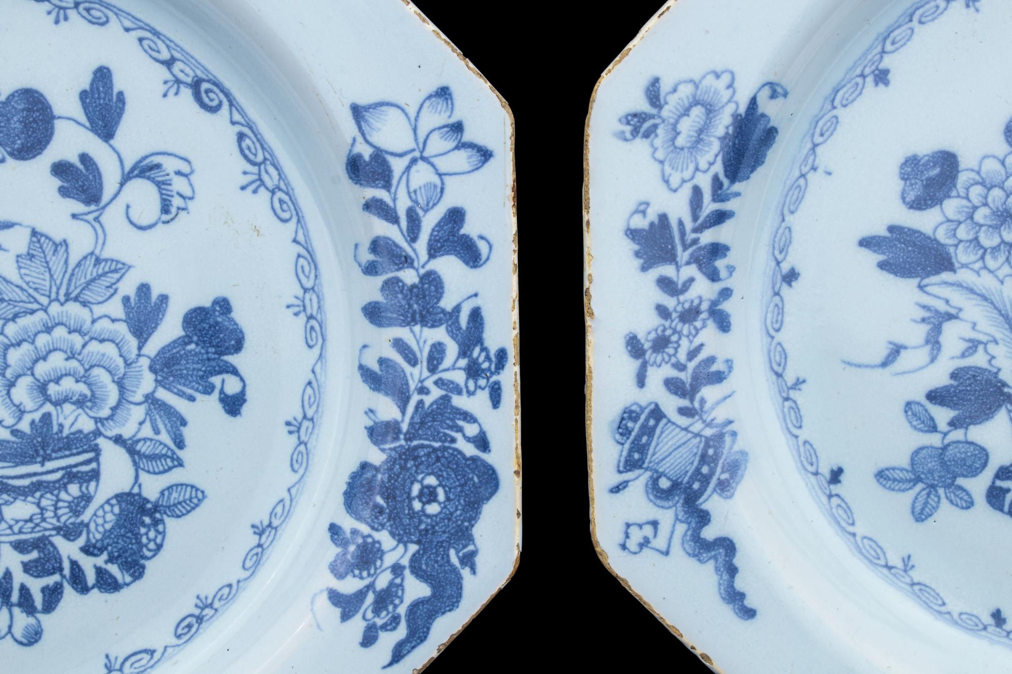 A Pair of Chinese Export Blue and White Porcelain Plates