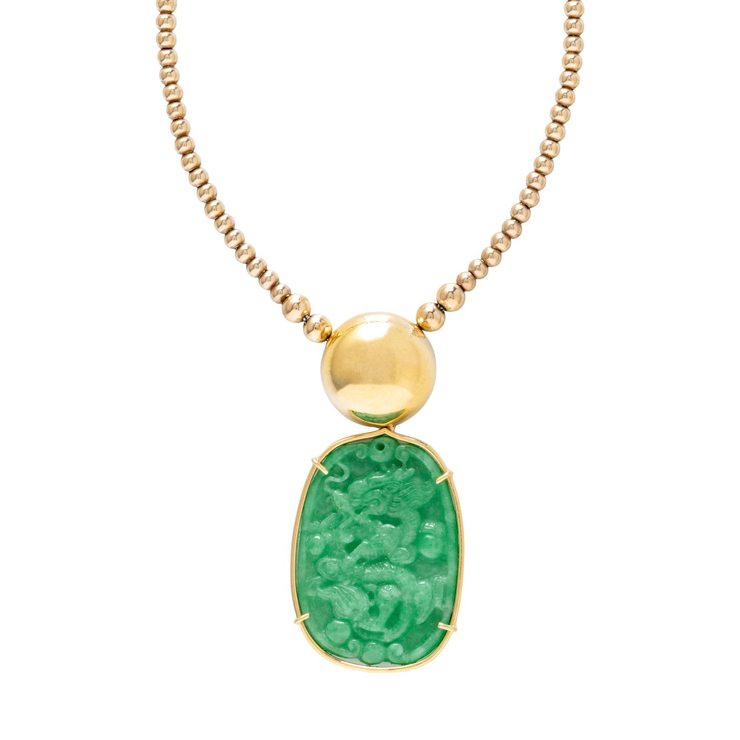 JADE AND YELLOW GOLD NECKLACE