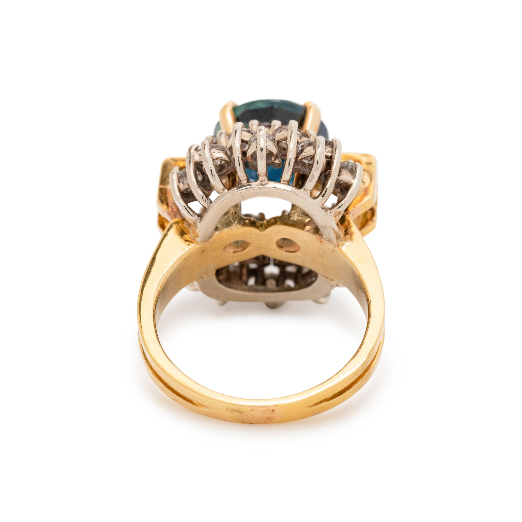 SAPPHIRE AND DIAMOND RING