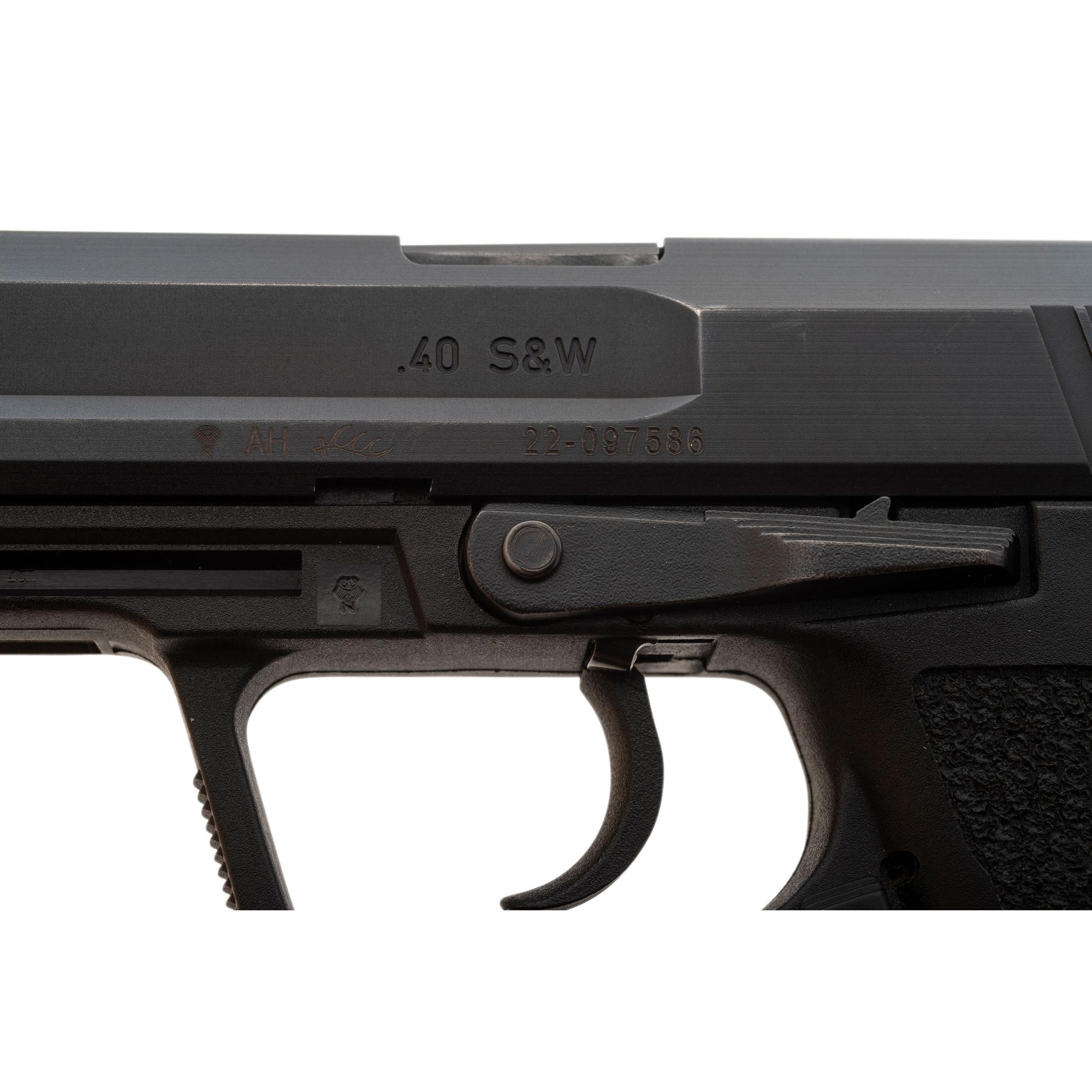 *Heckler & Koch HK USP .40 in box with Accessories