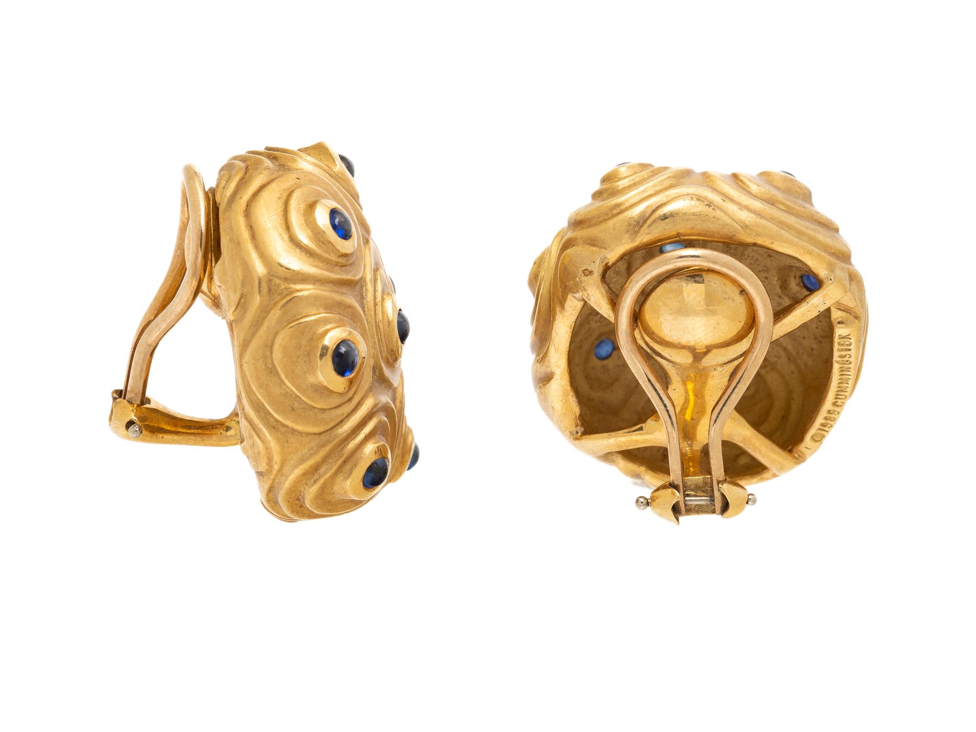 ANGELA CUMMINGS, YELLOW GOLD AND SAPPHIRE EARRINGS
