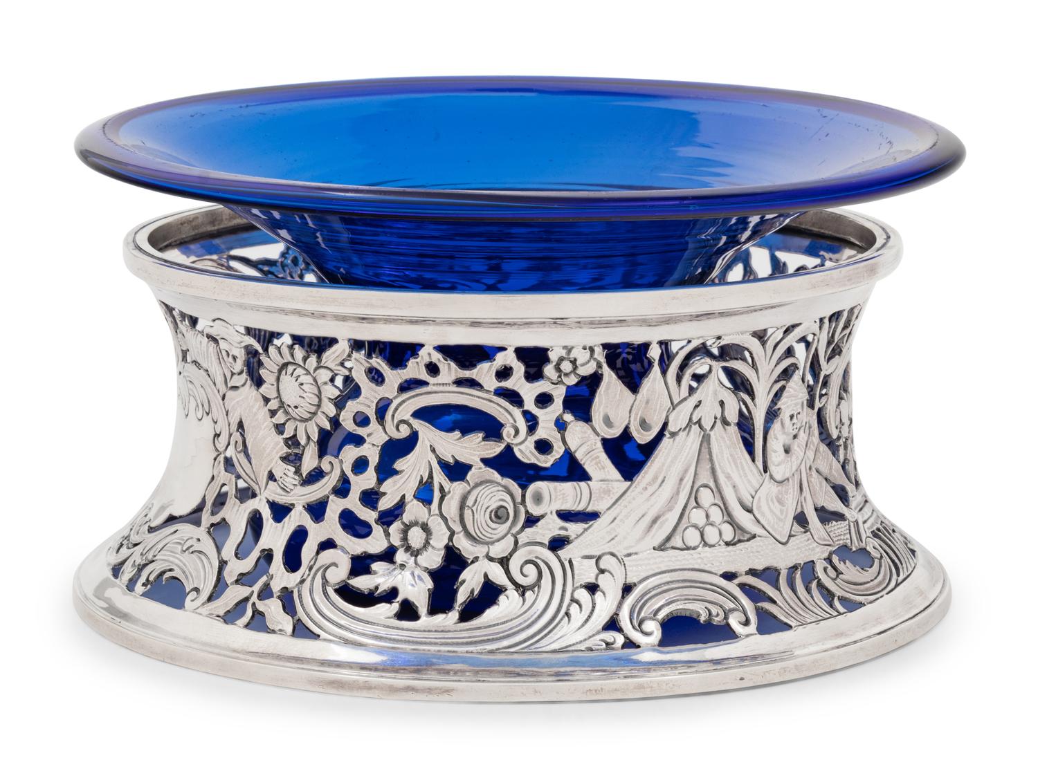 A Victorian Silver Dish Ring