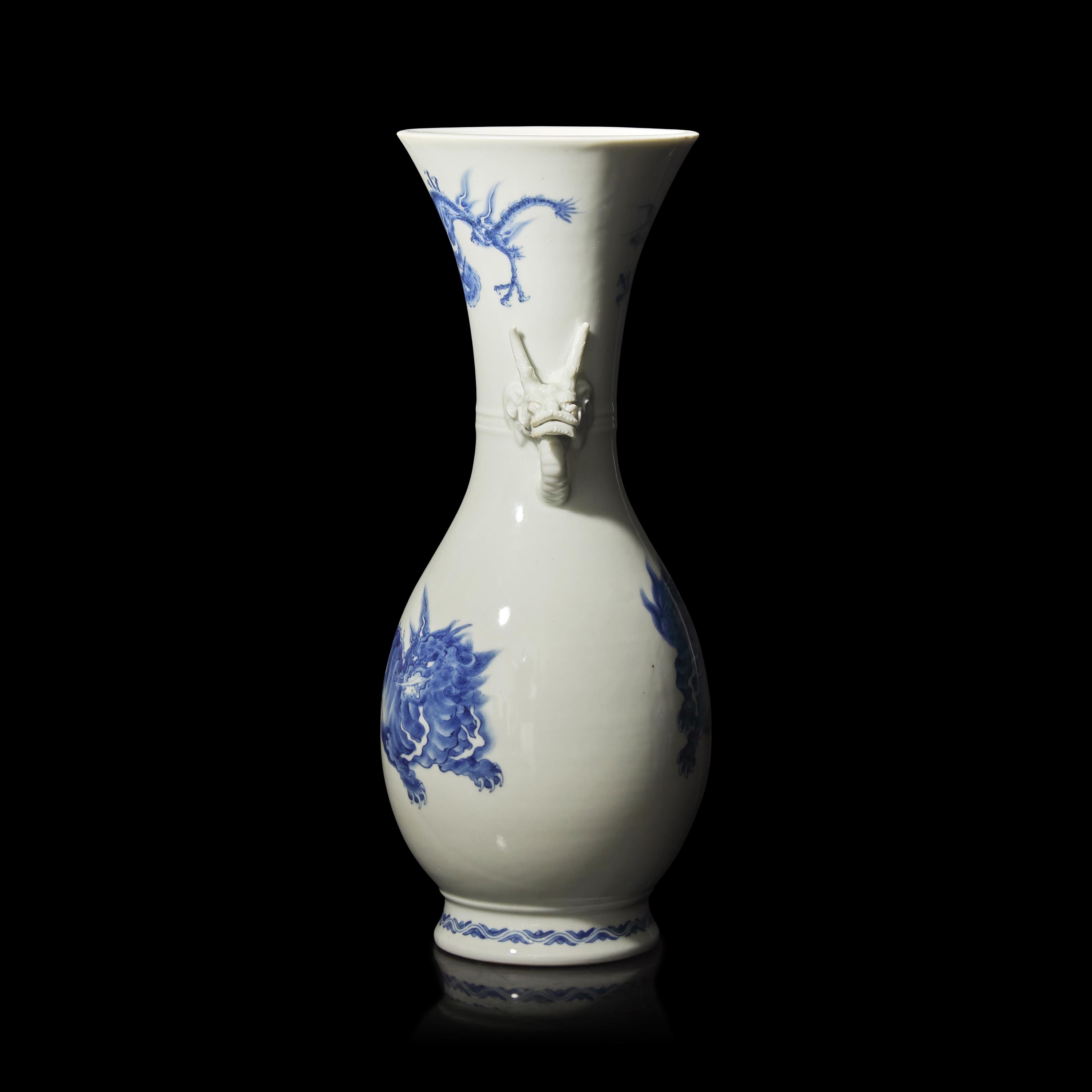 A Japanese Hirado Blue and White Porcelain 'Mythical Beast and Dragons' Vase, Meiji Period 日本明治時期 平戶燒青花瑞獸紋瓶