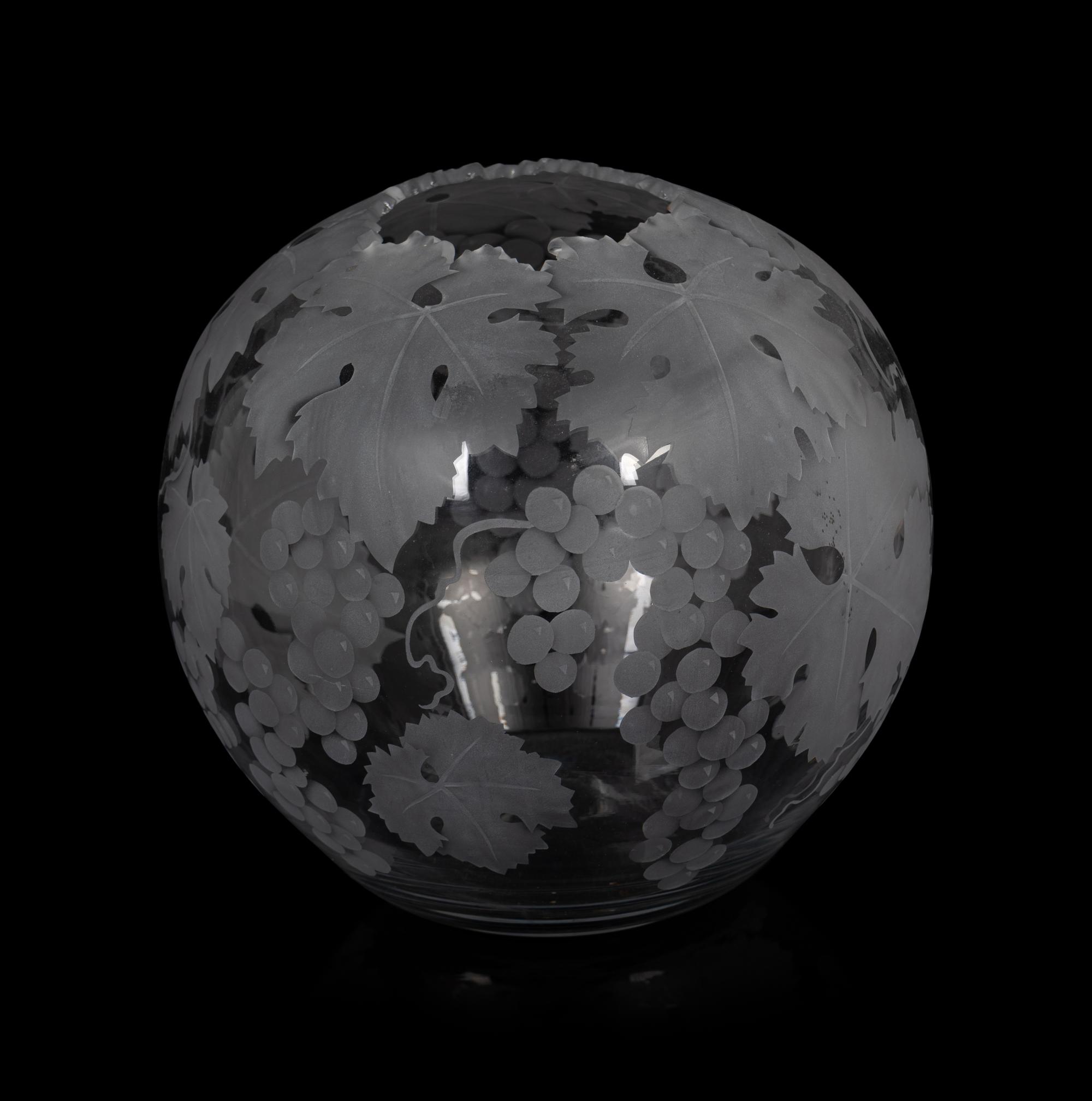 A Cynthia Myers Studio Art Glass Vase