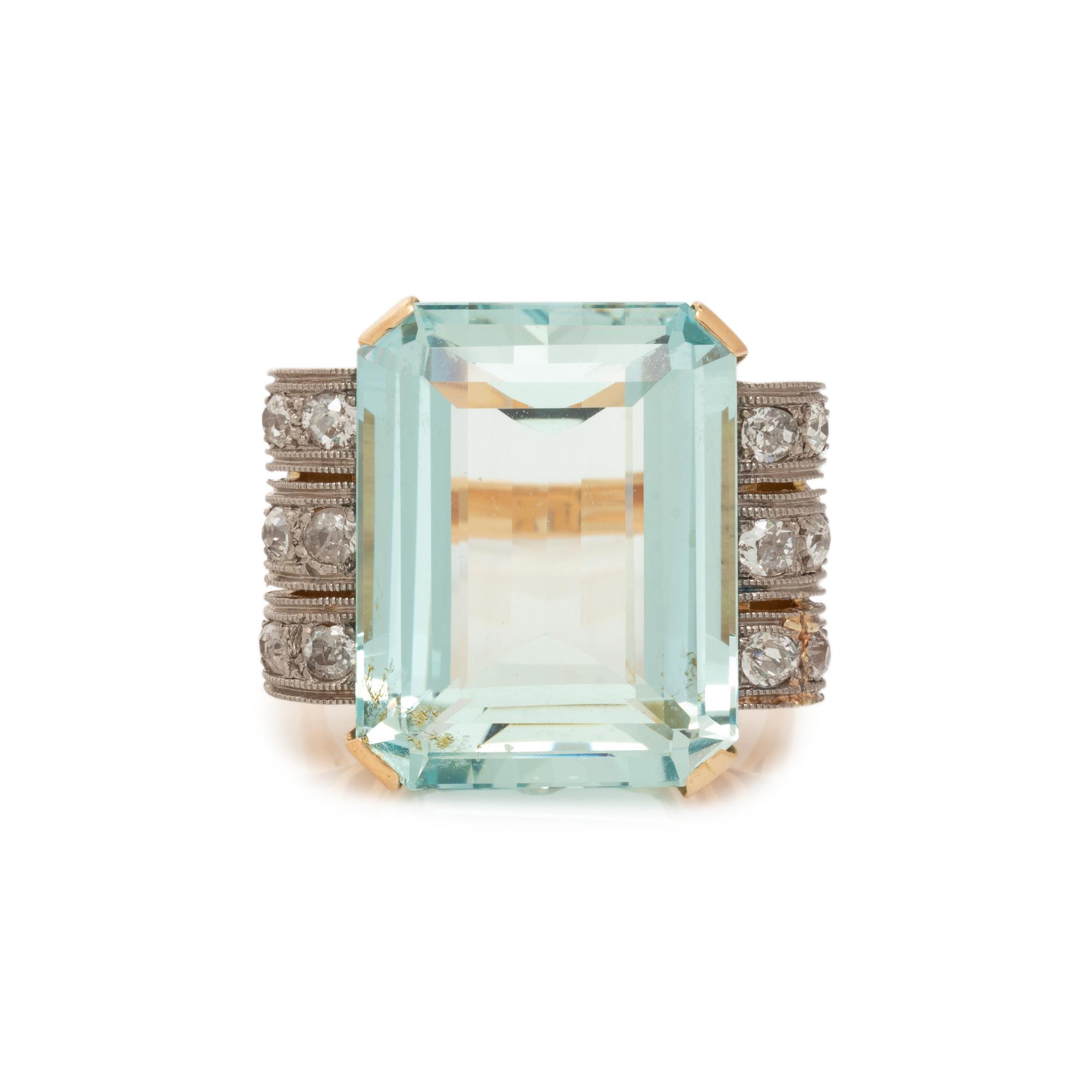 AQUAMARINE AND DIAMOND RING